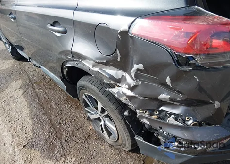 2017 Toyota Rav4 Xle из США, поврежденный, VIN 2T3RFREVXHW666112